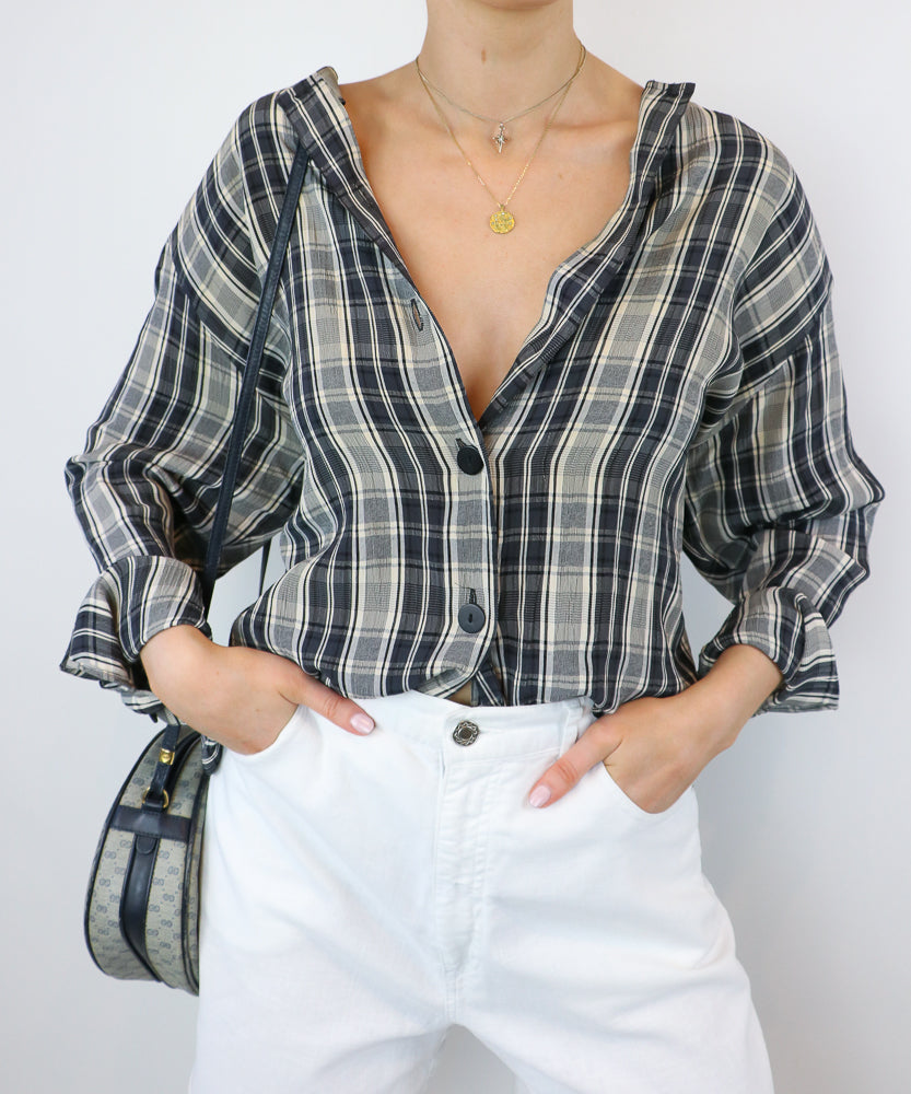 VINTAGE CHECKED NAVY BUTTON DOWN SHIRT (AU8-14)